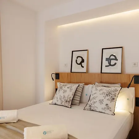 Marbella Banus Suites - Banus - Playa Del Duque - Luxury Beachfront Complex - 2Br - 2Ba - Direct Beach Access - Just 3 Min Walk To Puerto Banus Marina - Outdoor Terrace - 35,000 M2 Tropical Gardens - 3 Pools - 2 Onsite Restaurants - Ideal For Familie Appartement Marbella